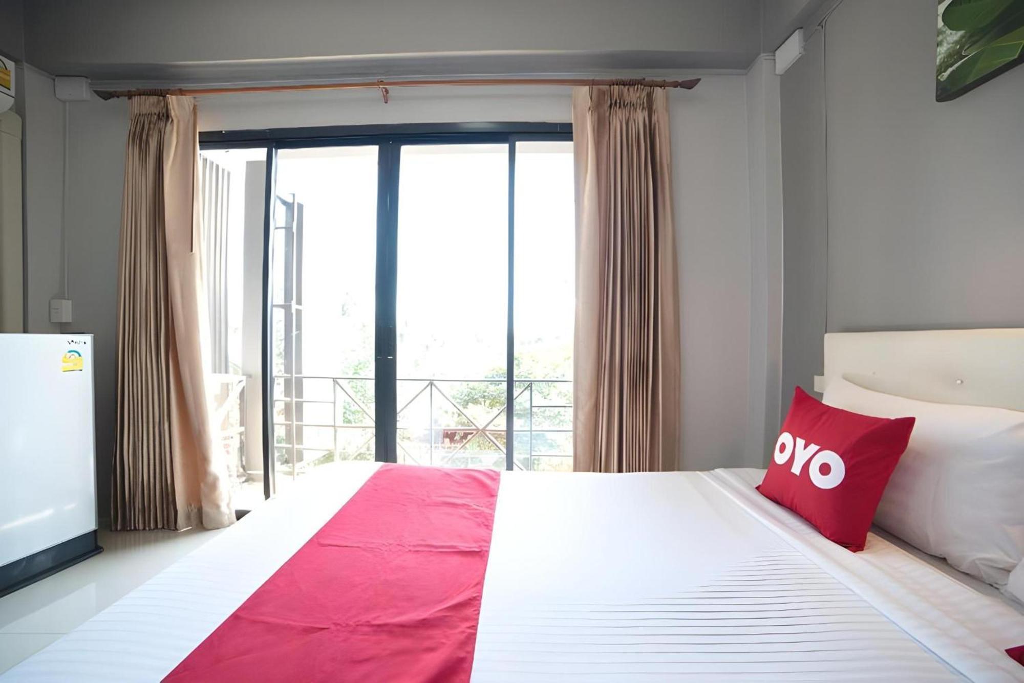 โอโย 465 กรุงเก่า ทราเวลเลอร์ ลอดจ์ Hotel พระนครศรีอยุธยา ภายนอก รูปภาพ