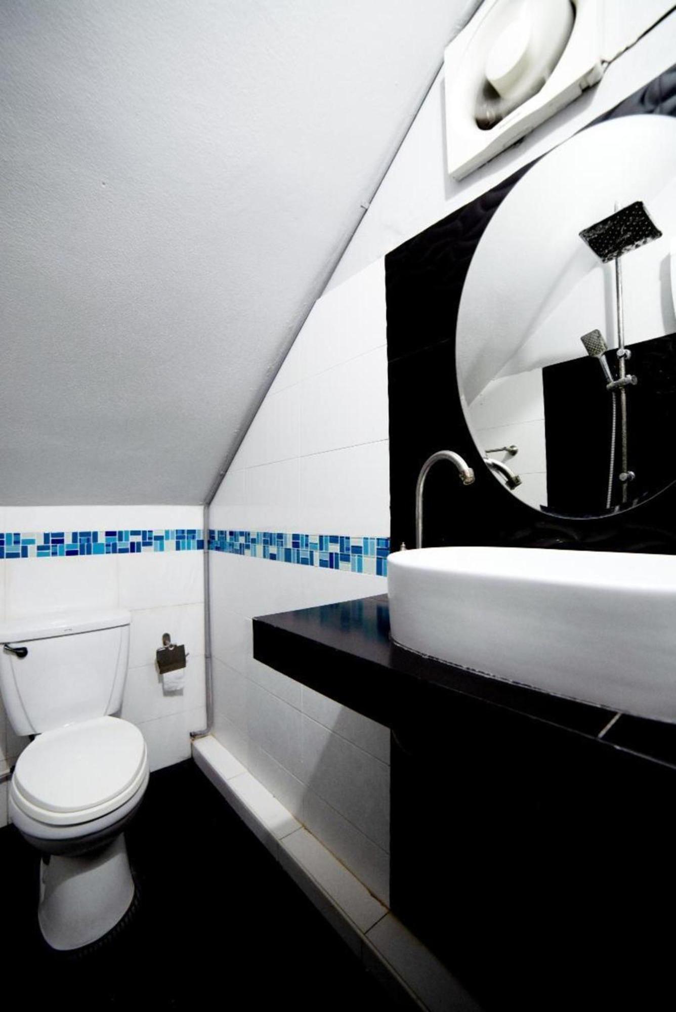 โอโย 465 กรุงเก่า ทราเวลเลอร์ ลอดจ์ Hotel พระนครศรีอยุธยา ภายนอก รูปภาพ