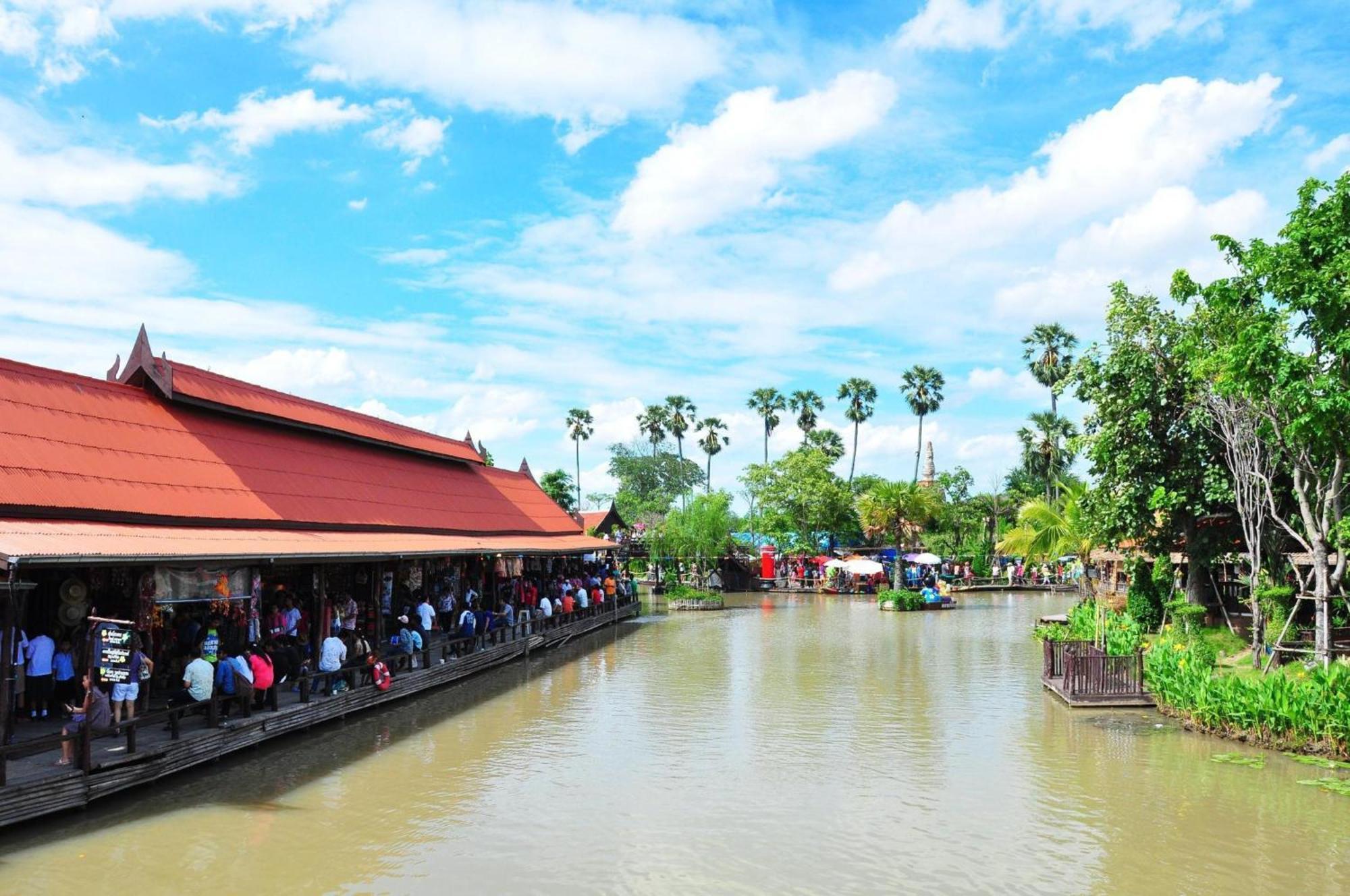 โอโย 465 กรุงเก่า ทราเวลเลอร์ ลอดจ์ Hotel พระนครศรีอยุธยา ภายนอก รูปภาพ