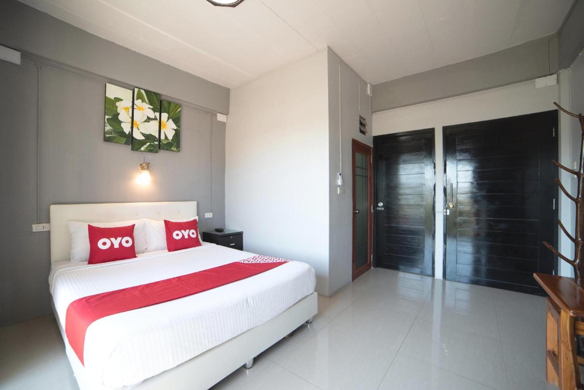 โอโย 465 กรุงเก่า ทราเวลเลอร์ ลอดจ์ Hotel พระนครศรีอยุธยา ภายนอก รูปภาพ