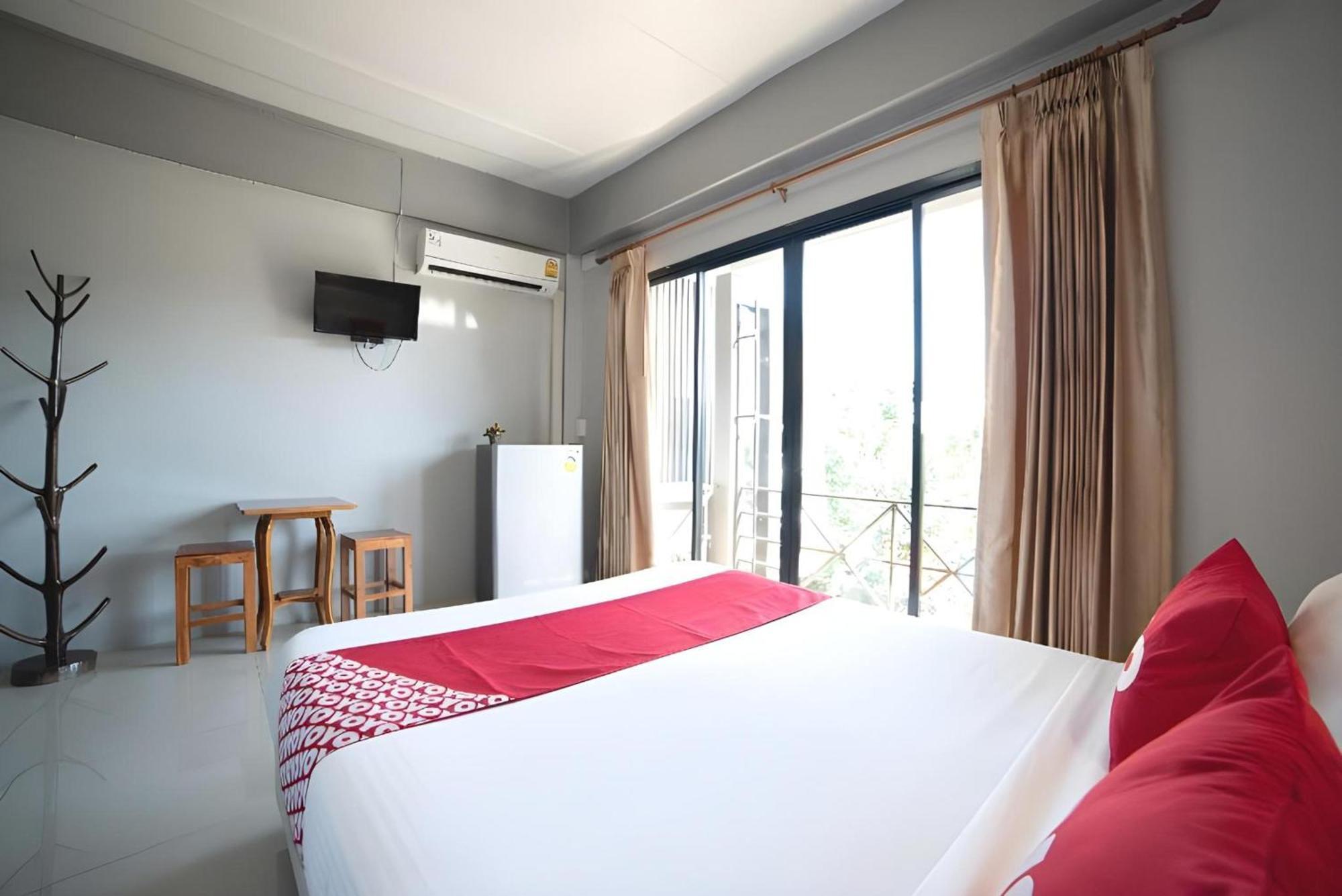 โอโย 465 กรุงเก่า ทราเวลเลอร์ ลอดจ์ Hotel พระนครศรีอยุธยา ภายนอก รูปภาพ